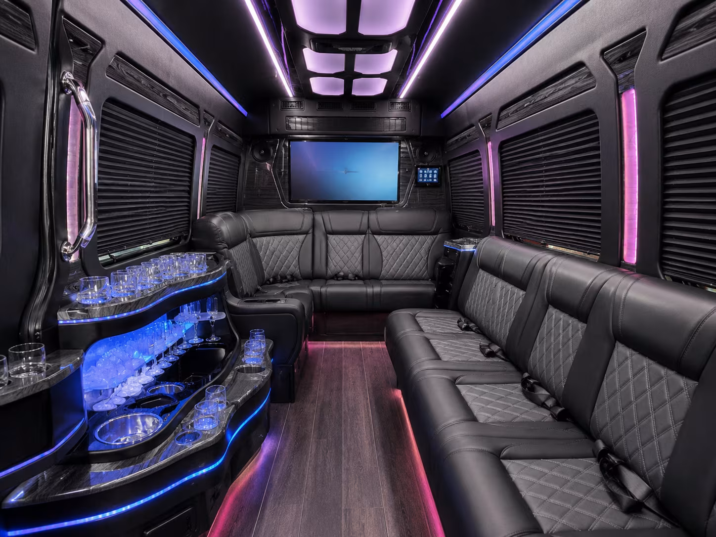 hamdencharterbuscompany com helps you lock in your prom bus before it s gone