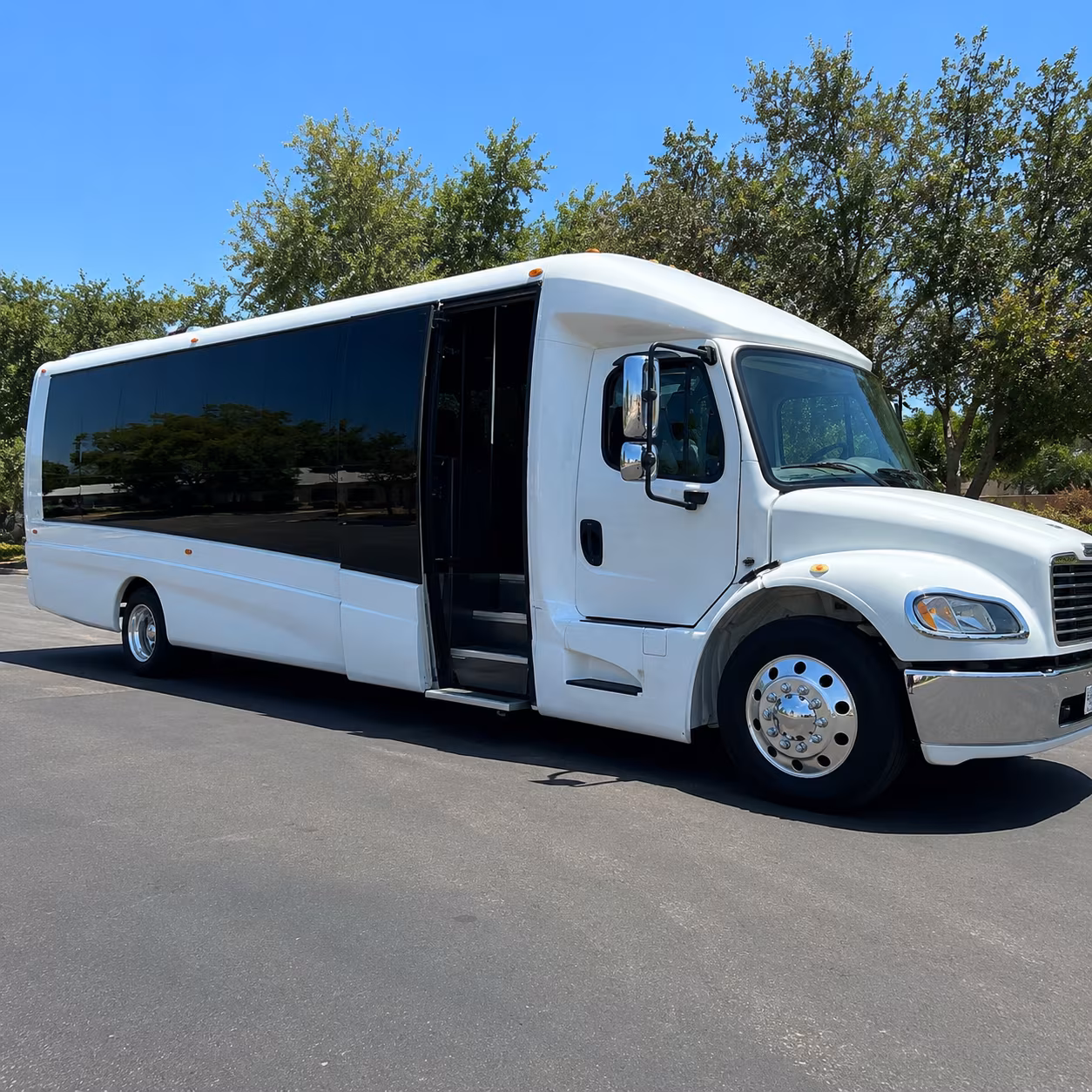 new haven college sports team and fan group charter bus rentals in new haven