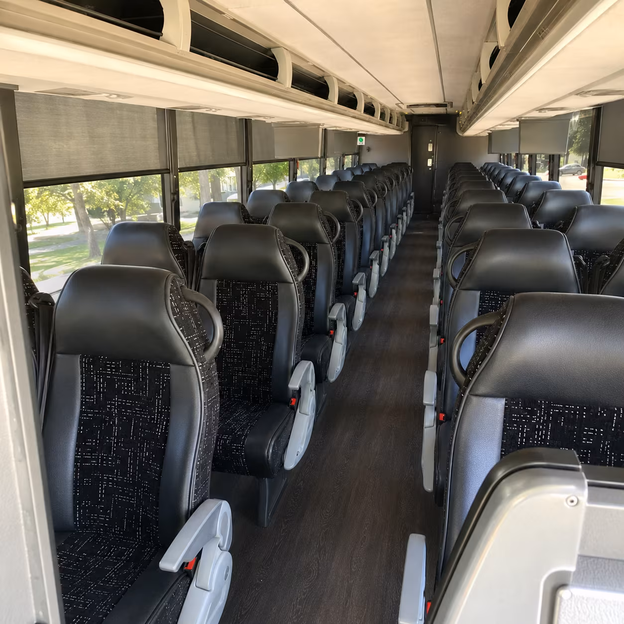 new haven ease daily commutes with new haven charter buses