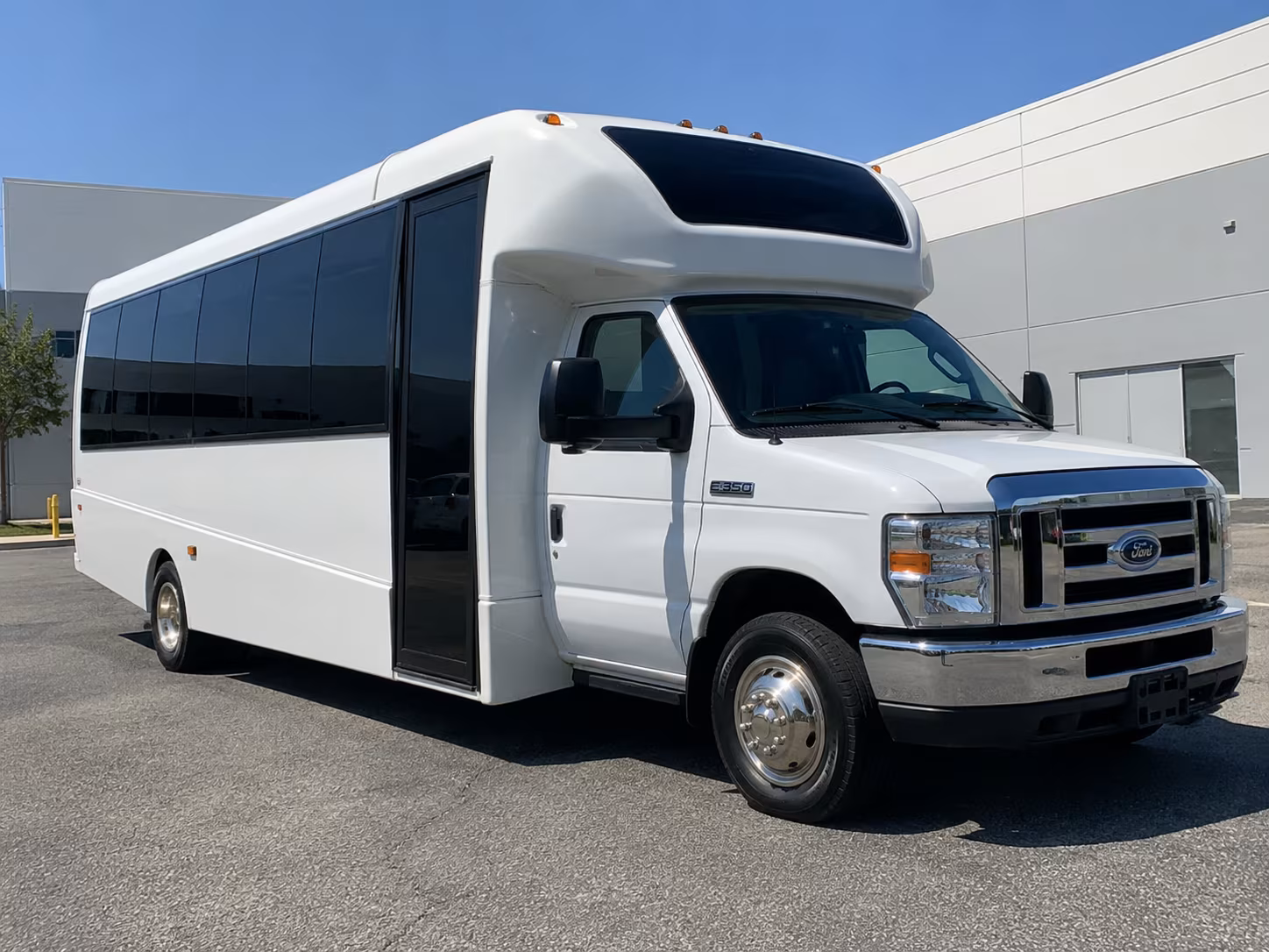 waterbury get your wedding guests to the venue on time with a waterbury charter bus
